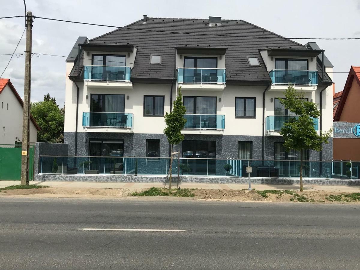 Orient Suite Sarvar Exterior foto